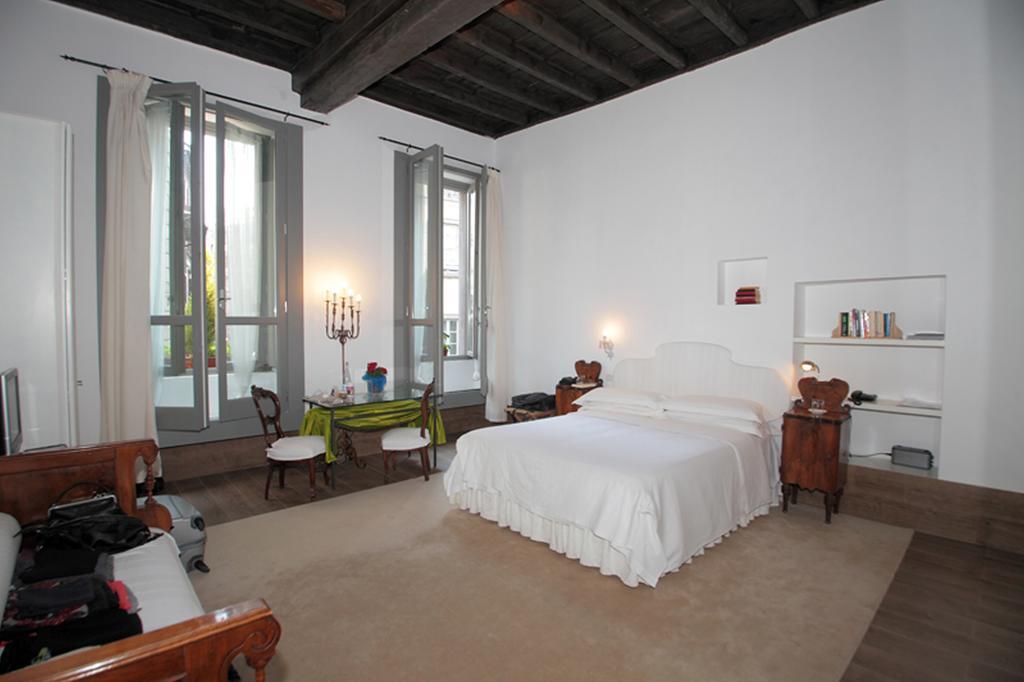 Milano Suites Стая снимка