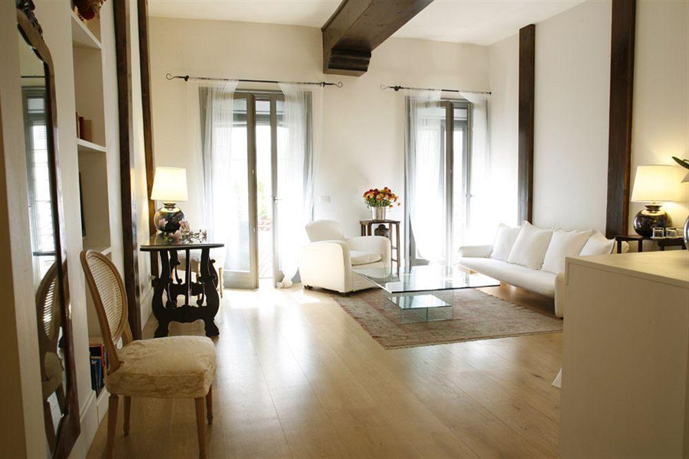 Milano Suites Екстериор снимка