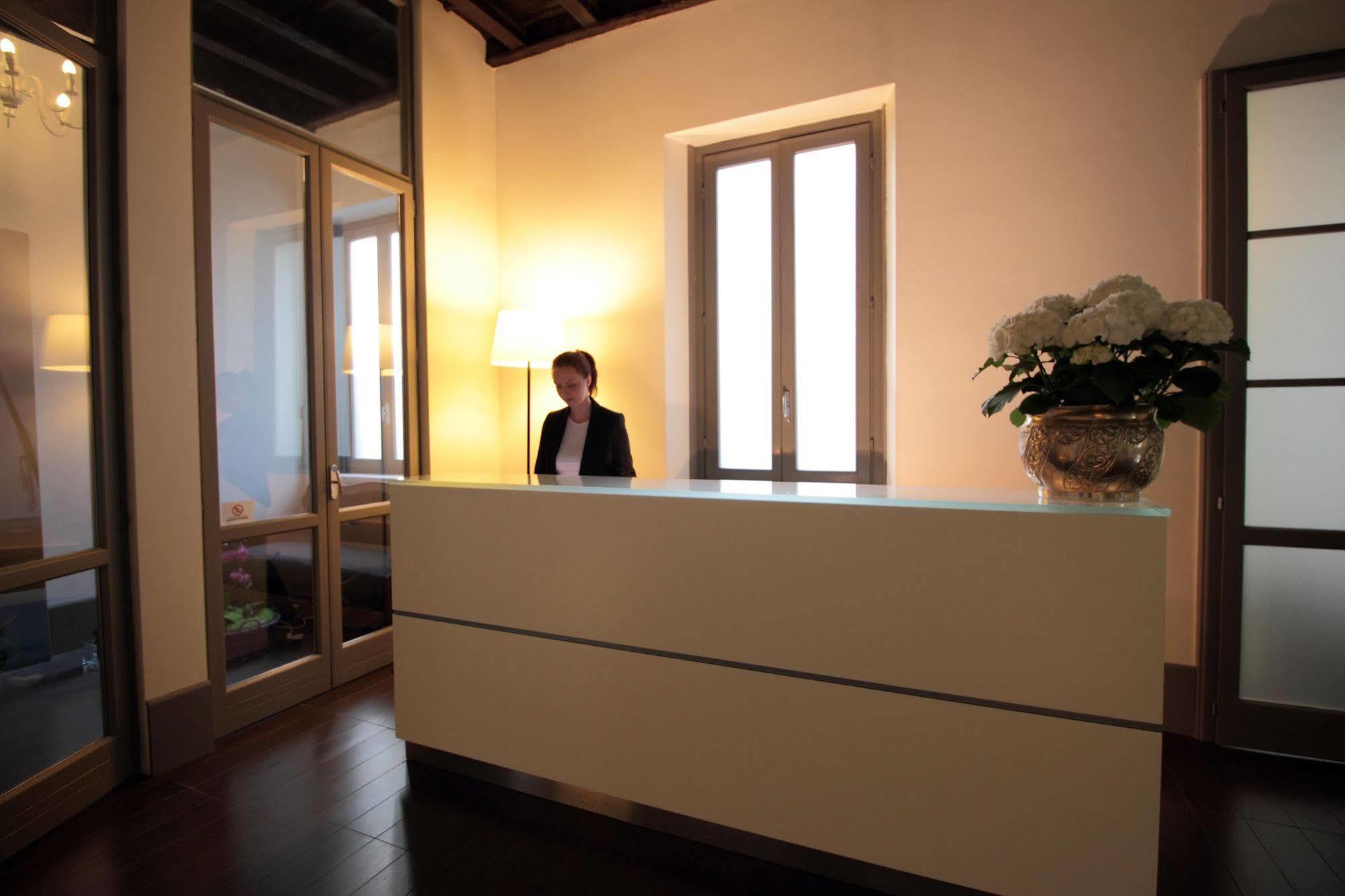 Milano Suites Екстериор снимка